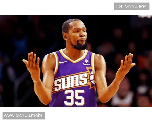 杜兰特穿俄勒冈配色KD18，贡献20分4助攻